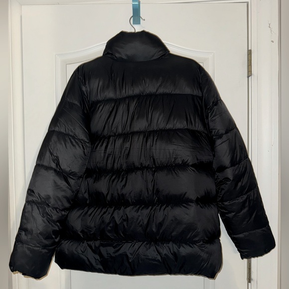 Super Comfy Puffer Jacket! - Picture 3 of 4
